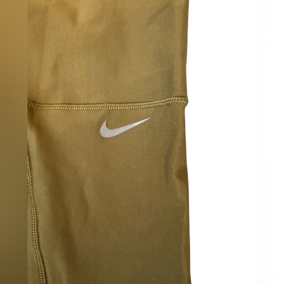 Nike pro dri fit size small army green leggings in excellent like-new condition - Picture 3 of 6